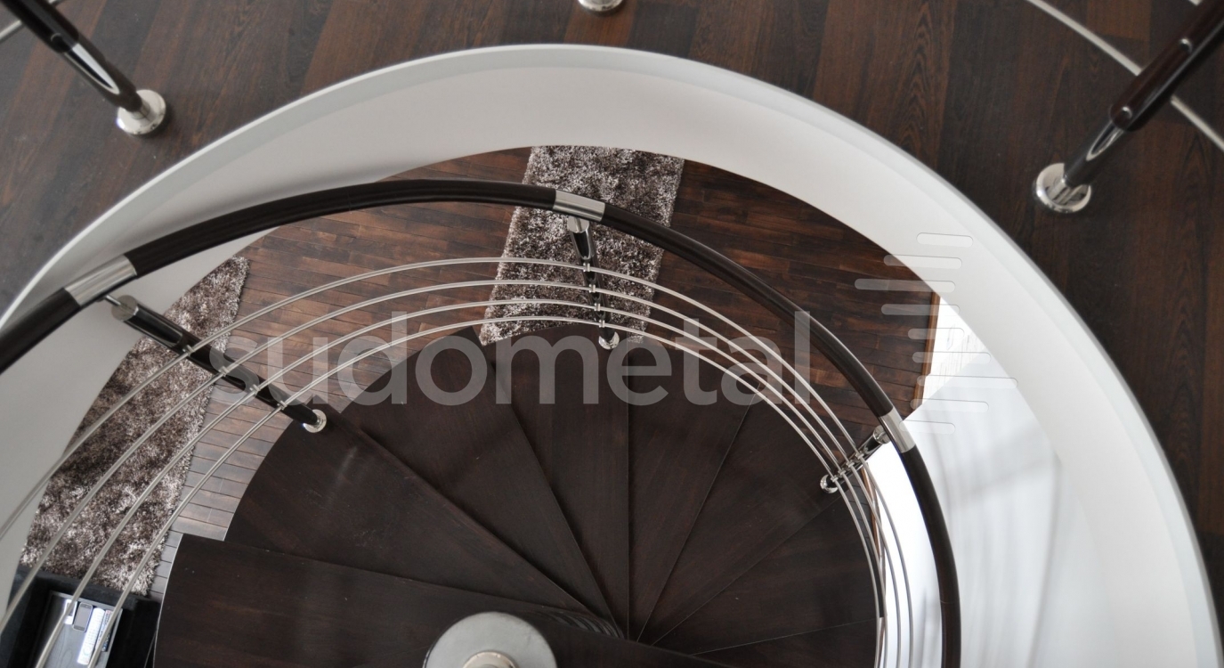 Scara spirala cu trepte din lemn SAC 012 3